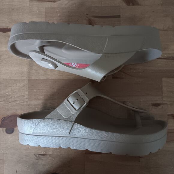 Mucho Mahalo Maui Women's Platform Toe Post Buckle Sandals Mocha SZ 9 NWT - Picture 4 of 8